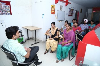 Dedicated Faculty Mentorship